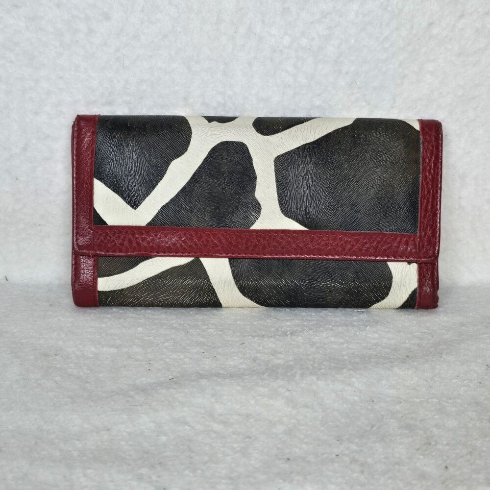 Women's Animal Print Giraffe Folding Wallet Brown White Red Trim Multiple Cards